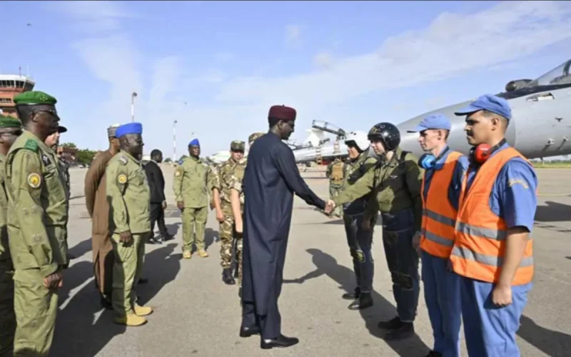 Face à la montée du Maroc au Sahel, l'Algérie sort désormais ses avions de combat de ses frontières