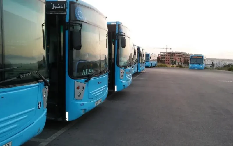 Bus à Tanger : des saunas en plein été