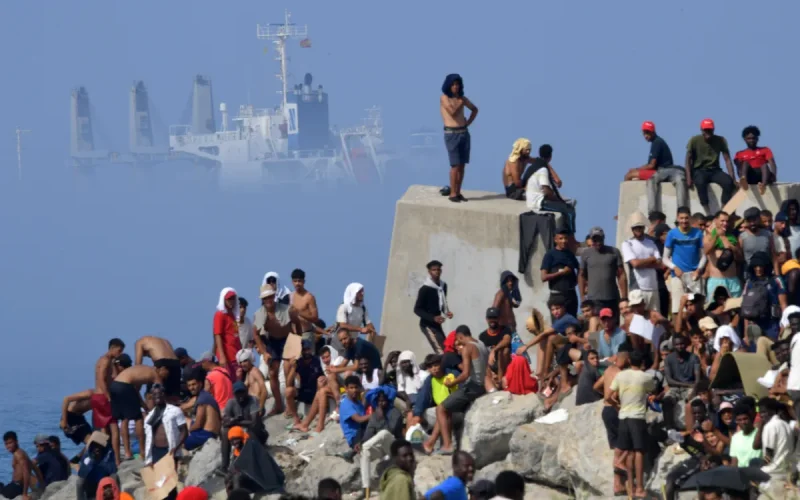 72 000 passages à Ceuta : Sánchez admet que le Maroc a ouvert les vannes pendant dix heures