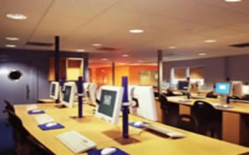 Démocratisation d'Internet : Les cybercafés résisteront-ils ?