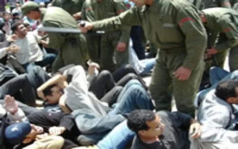 La police disperse violemment un « sit-in » au Maroc