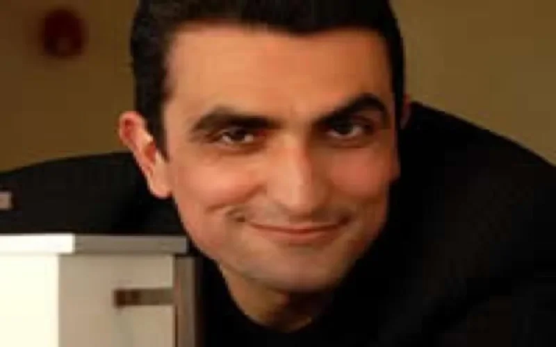 Hicham Lahlou dans la cour des grands