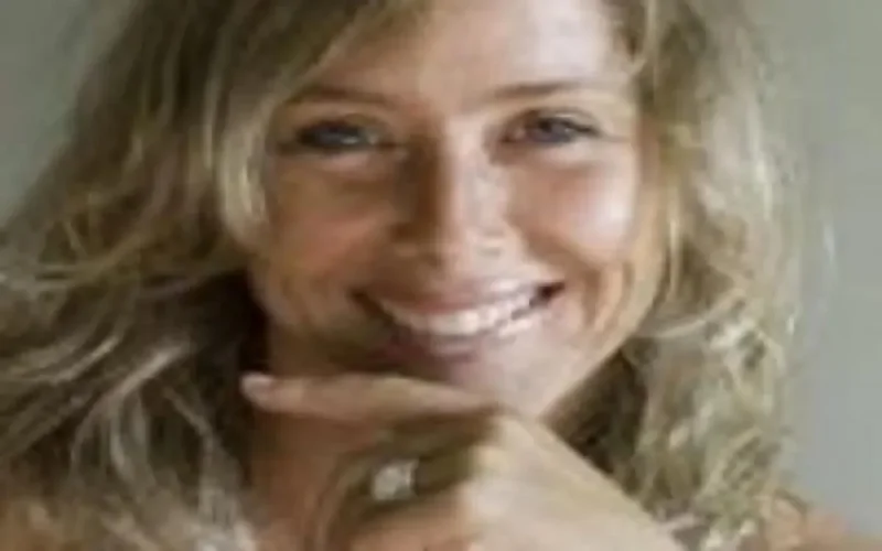 Myriam Sif 