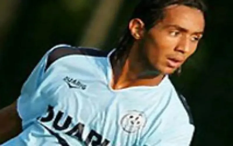 Mehdi Benatia à Granada ?