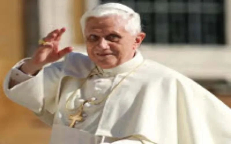 Italie : six Marocains arrêtés pour tentative d'assassinat sur le Pape Benoît VXI