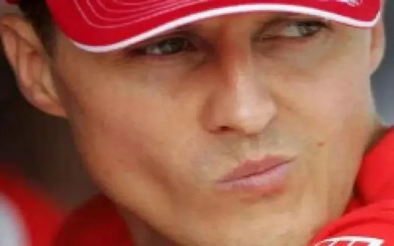 Michael Schumacher saute en parachute à Béni Mellal