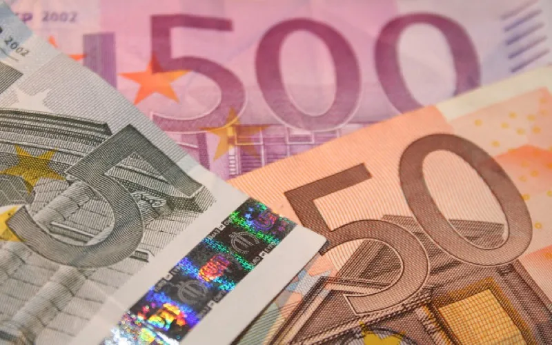 Les Marocains du monde transfèrent 58 milliards de dirhams en 2013, en baisse par rapport à 2012