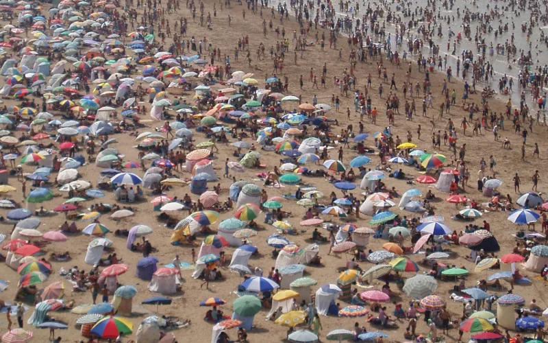 Les baigneurs d'une plage de Rabat attaqués au sabre, plusieurs blessés