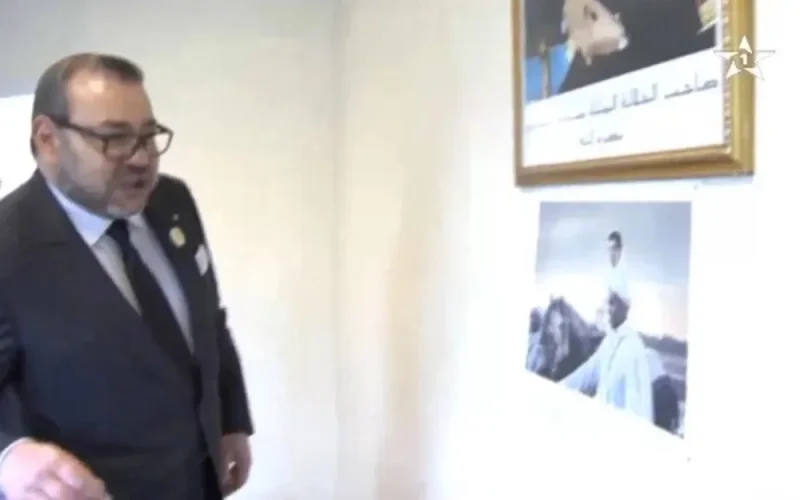 Mohammed VI se revoit quand il était petit (vidéo)