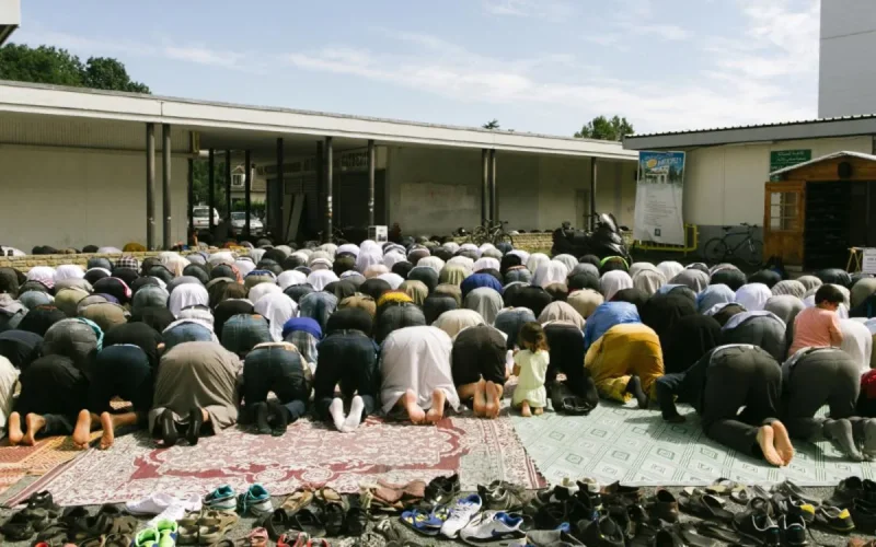Un Marocain à l'origine de 77 vols dans les mosquées en France