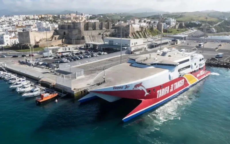 A cause des vents forts, la liaison Tarifa - Tanger suspendue