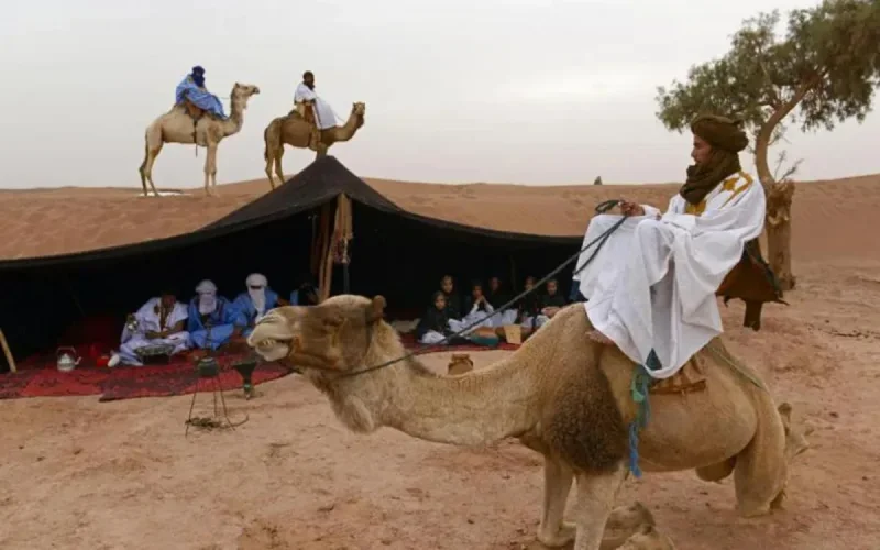 Rencontre avec les derniers nomades marocains (vidéo)