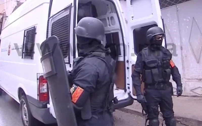 Trois hommes arrêtés dans une opération antiterroriste au Maroc et en Espagne (vidéo)