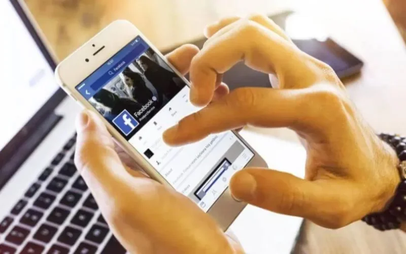 Facebook supprime de nombreux groupes racistes