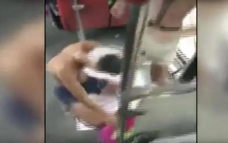 Agadir : arrêtés pour avoir pris un bain ... dans un bus (vidéo)