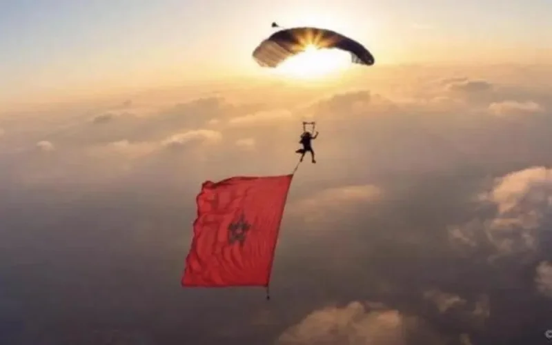 Anas Bekkali : 30 ans et déjà 9 records du monde en parachutisme