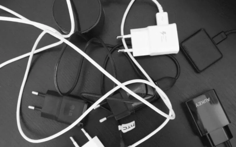 Maroc : saisie de plus de 250.000 chargeurs contrefaits