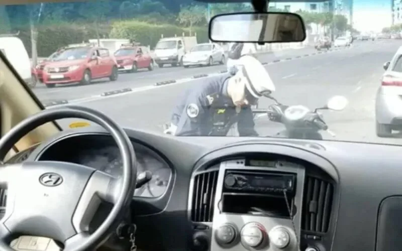 Un rappeur américain séduit par le "professionnalisme" de la police marocaine (vidéo)
