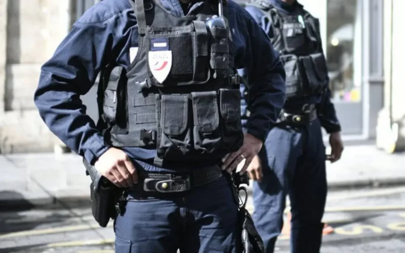 France : seize membres des services de renseignement radicalisés depuis 2014