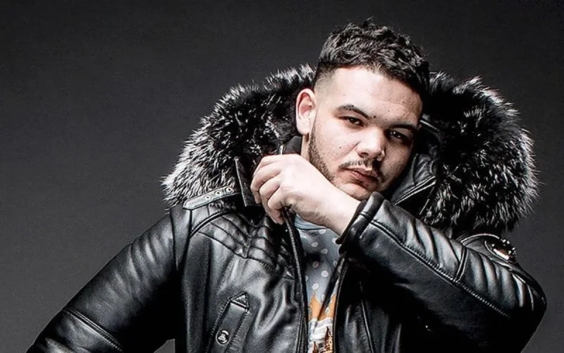 Le rappeur Sadek agresse sauvagement un blogueur