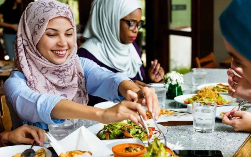 Royaume-Uni : une fatwa dispense les soignants du jeûne du Ramadan