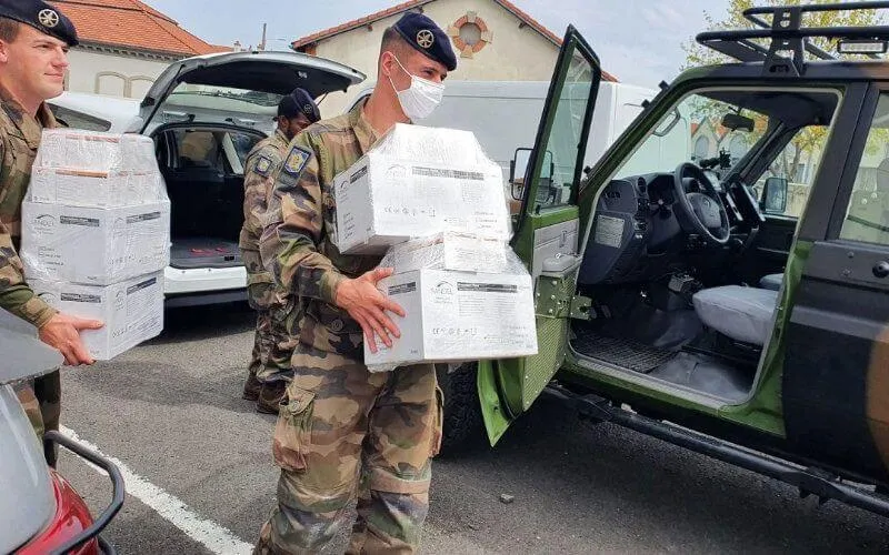 Des masques marocains pour l'armée française ?