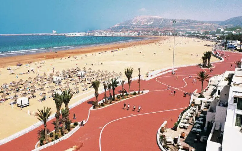 Déconfinés, les habitants d'Agadir renouent avec le sport