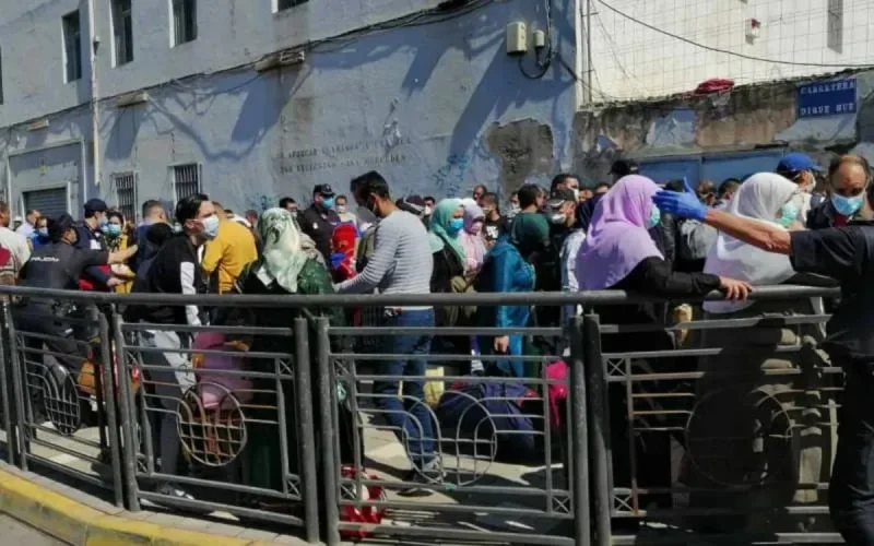 Les Marocains bloqués à Melilla sont mis en quarantaine à Nador