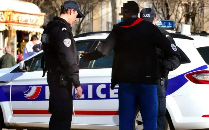 France : six organisations exigent la suppression des contrôles au faciès