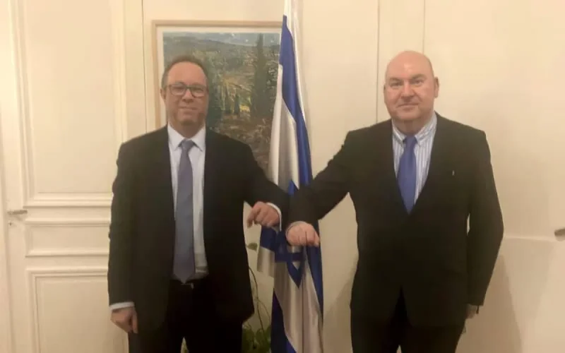 Maroc/Israël : Saad Bendourou reçu par son homologue israélien en France