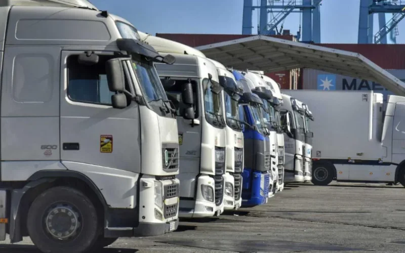 Des camions aménagés à prix d'or entre Tanger et Algésiras