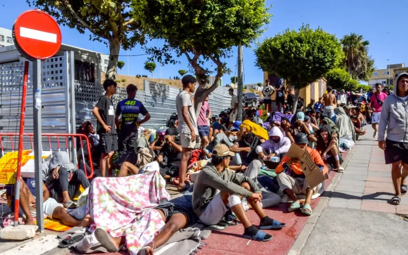 72 000 passages à Sebta : la police espagnole accuse le Maroc d'avoir tout organisé