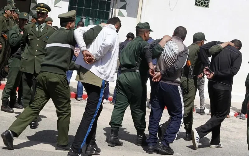 24 Marocains arrêtés en Algérie 
