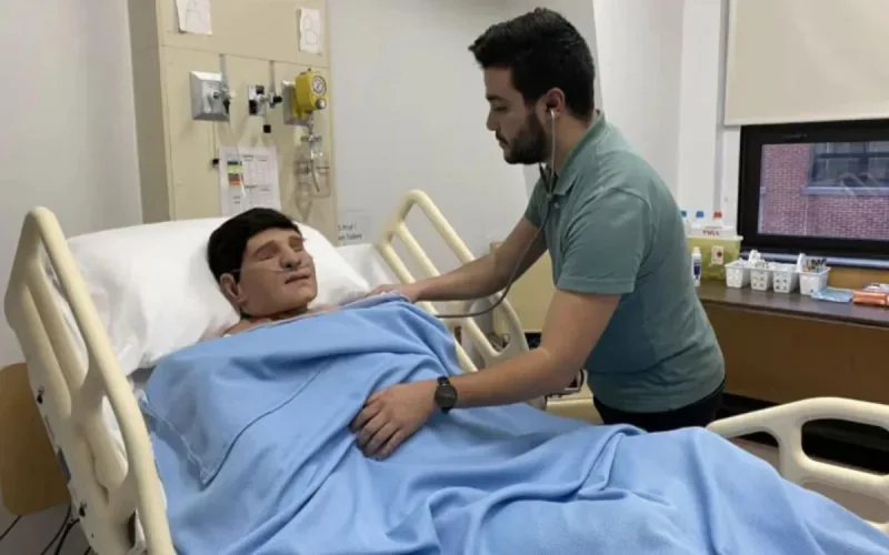 Un infirmier marocain parle de son expérience au Québec 