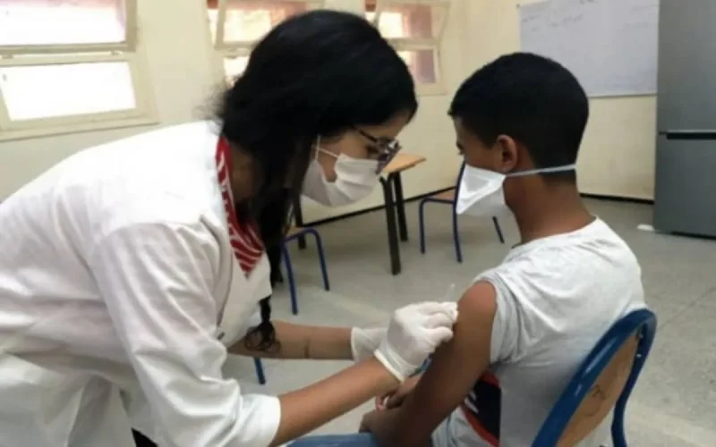 Obligation de vaccination pour des lycéens : les autorités démentent
