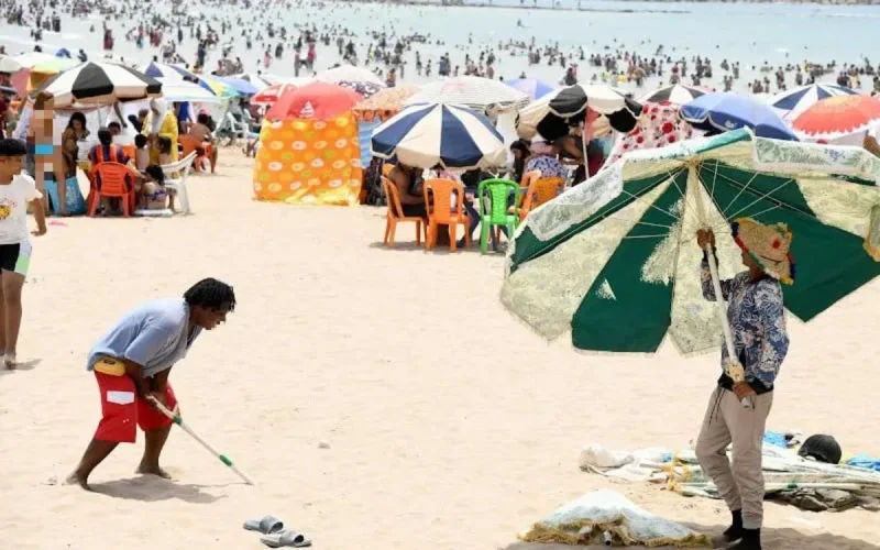 À Al Hoceima, les autorités "nettoient" les plages