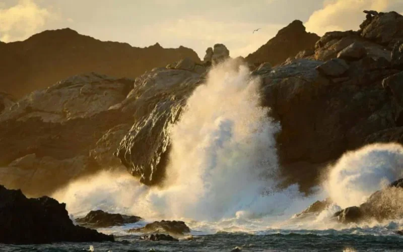 Maroc : alerte aux vagues géantes