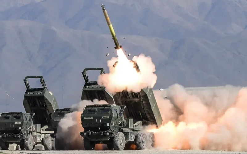 Les États-Unis préparent la livraison de 10 HIMARS au Maroc en 2027