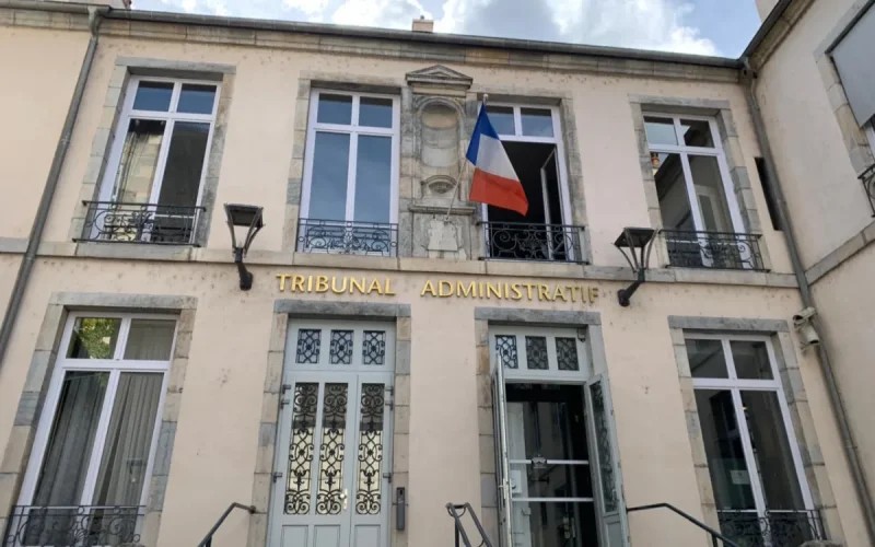 Pour refuser sa carte de dix ans, la préfecture applique à cette Marocaine… l'accord avec la Tunisie