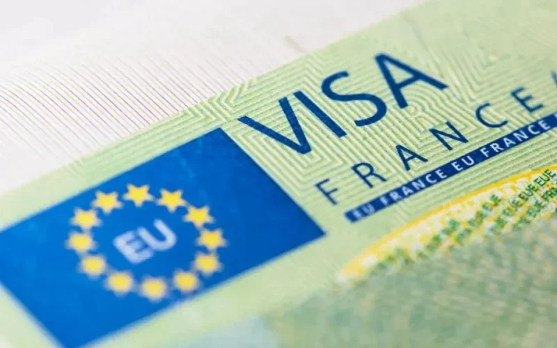 Après un refus controversé, une Marocaine obtient son visa pour la France