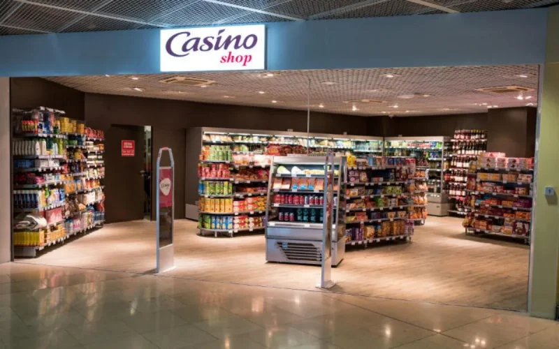 Des franchisés Casino accusés d'avoir exploité des Marocains