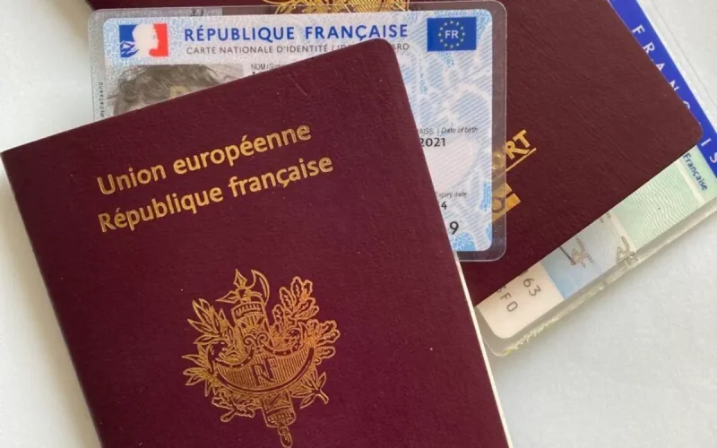 Titres de séjour et nationalité française : les Marocains arrivent en tête
