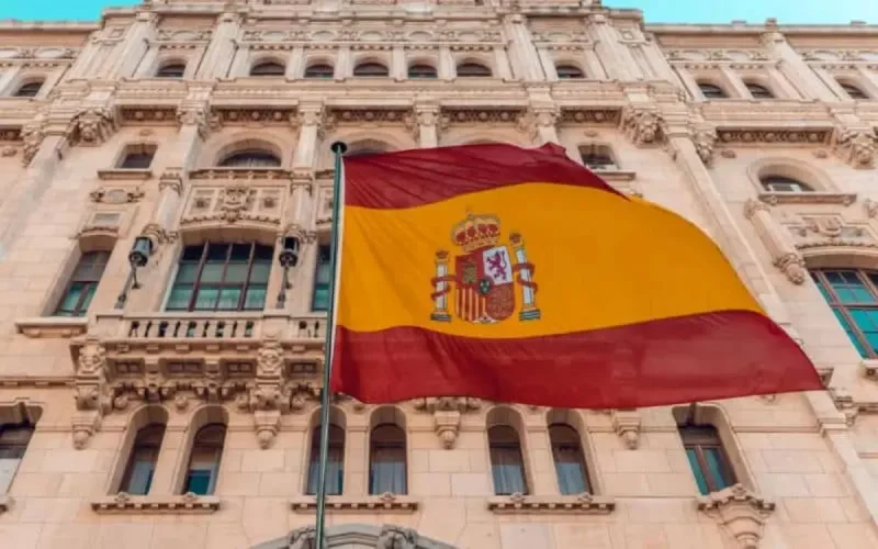 Un parti espagnol exige que les Marocains renoncent à leur nationalité marocaine