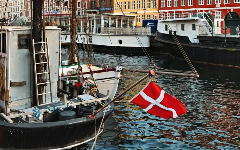Le Danemark ouvre un nouveau permis de travail à seize pays… sans le Maroc