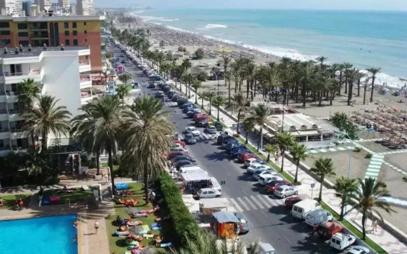 Les Marocains contraints de passer leurs vacances à l'étranger