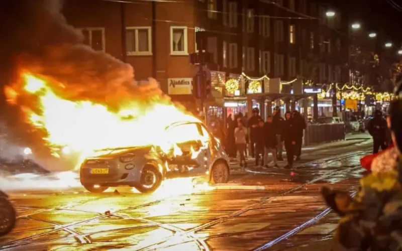 Vague de violence en Belgique et aux Pays-Bas après le match Maroc-Belgique