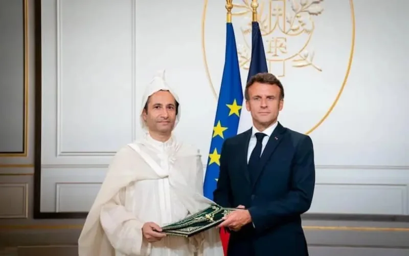 Mohamed Benchaaboun présente ses lettres de créance à Emmanuel Macron
