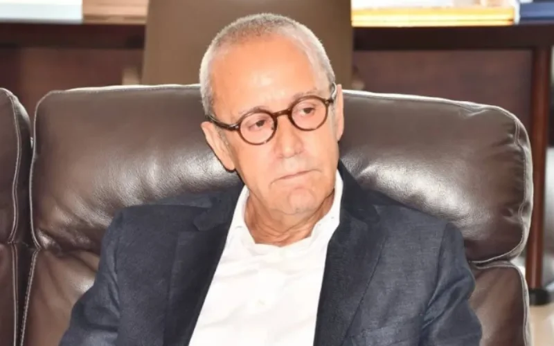 Il lance son entreprise dans son garage au Maroc, sa participation vaut aujourd'hui 1,6 milliard de dollars
