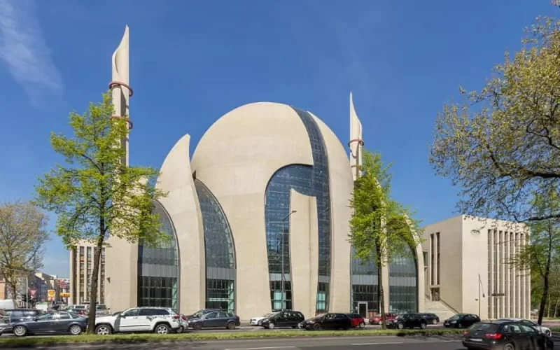 L'appel à la prière résonne à Cologne