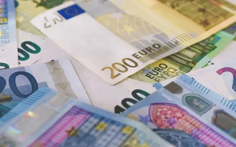 Un MRE impliqué dans une vaste affaire de blanchiment d'argent 